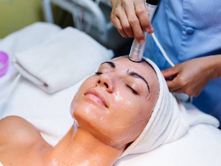Hydra Facial